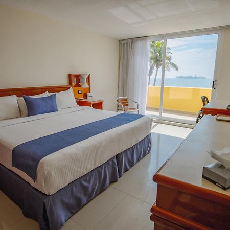 ורקרוז Hotel Hostal De Cortes מראה חיצוני תמונה