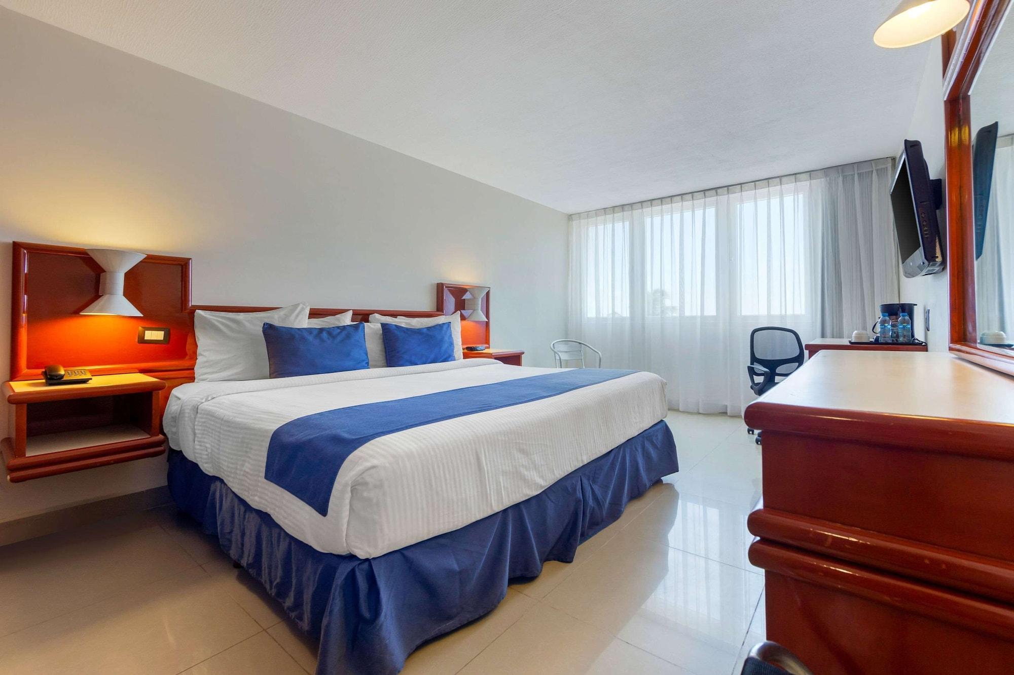 ורקרוז Hotel Hostal De Cortes מראה חיצוני תמונה